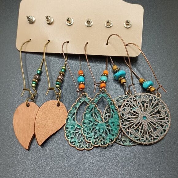 BOHO bundle leaf arrows turquoise wood ball stud earrings - Picture 6 of 6